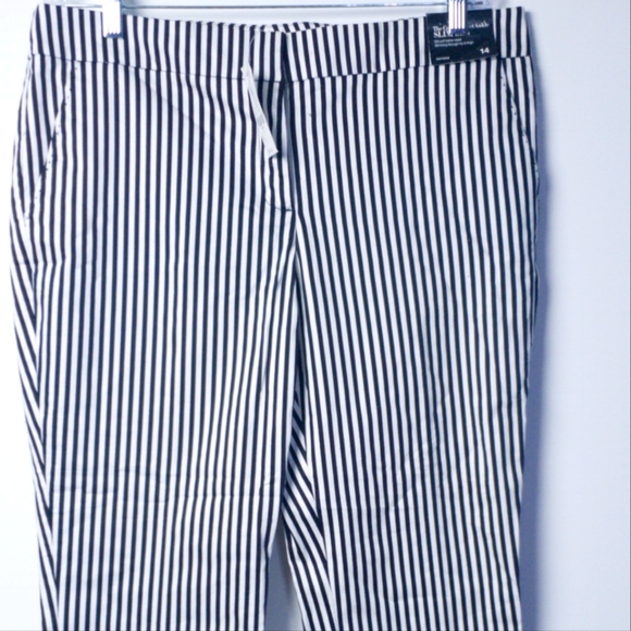 New York and Co. STRIPPED Ankle Pants - Picture 1 of 15